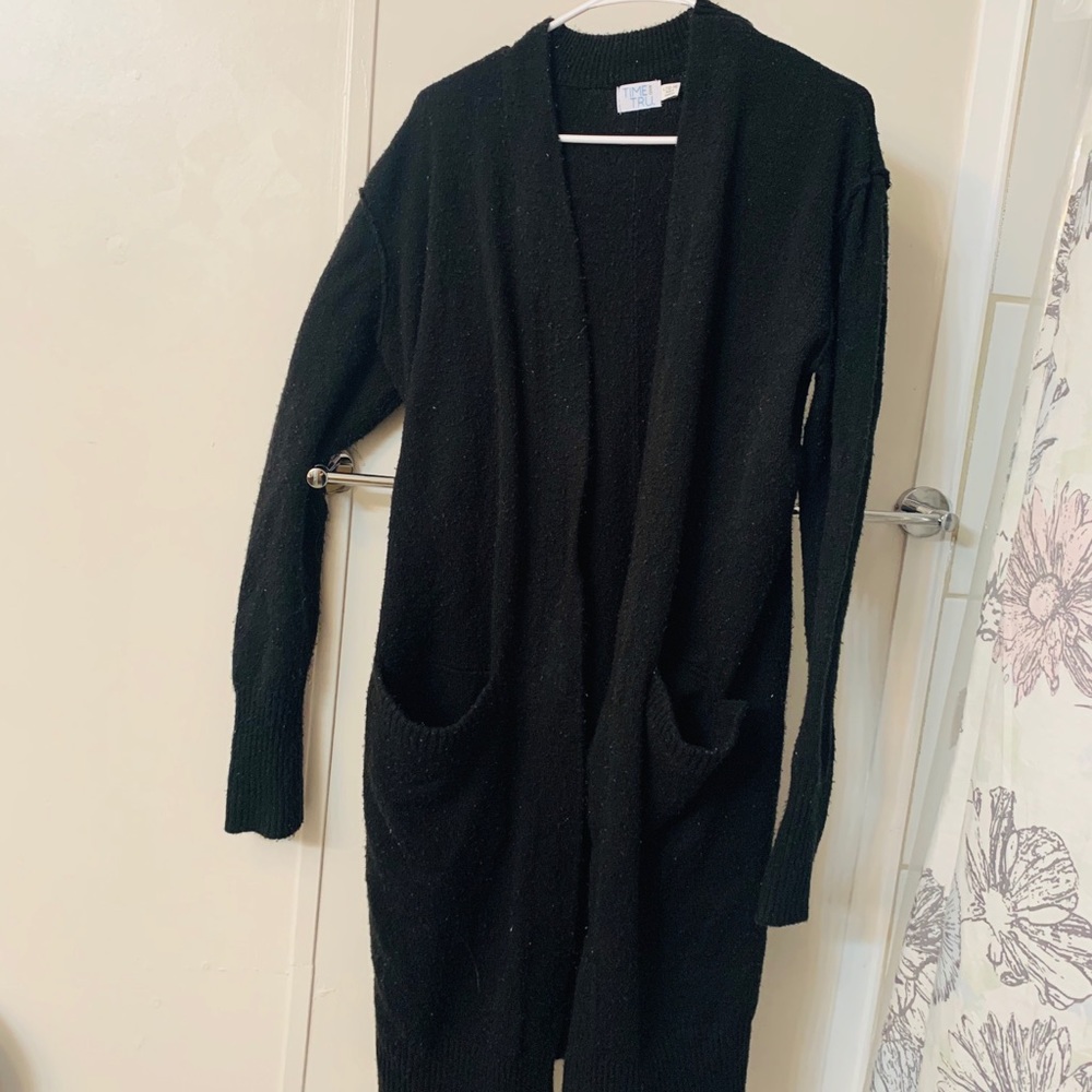 Knee-Length fleece sweater with pockets!